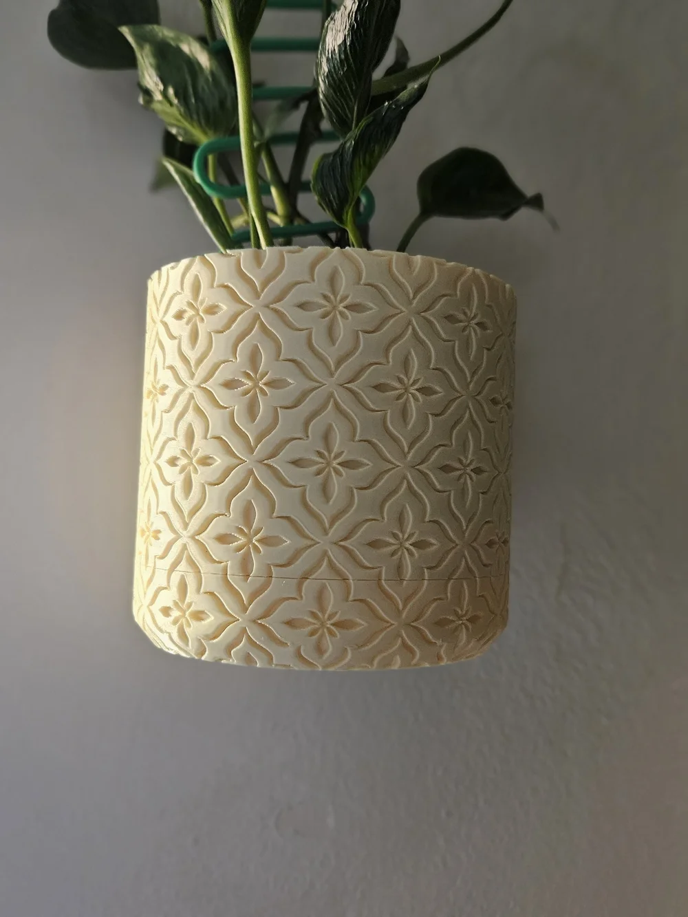 Decorative Embossed 3d Printed Planter - Light Yellow
